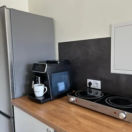Schoene Neue 4 Zimmer Wohnung Mit Sued-Balkon Bis 8 Personen Naumburg  Exterior photo