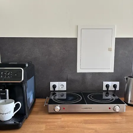 Schoene Neue 4 Zimmer Wohnung Mit Sued-Balkon Bis 8 Personen Naumburg  Exterior photo