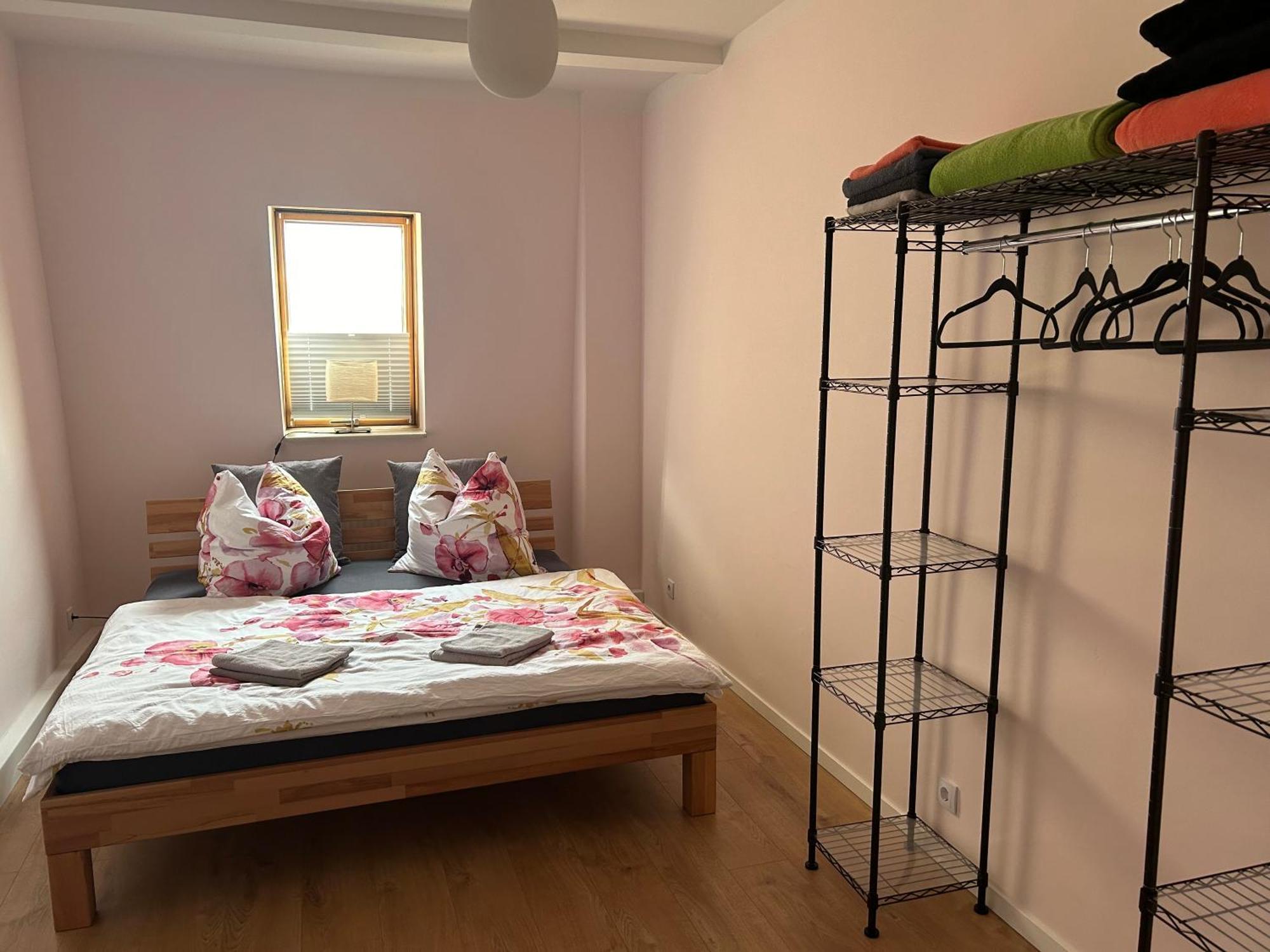 Schoene Neue 4 Mit Sued-balkon Bis 8 Personen Naumburg (Saale)