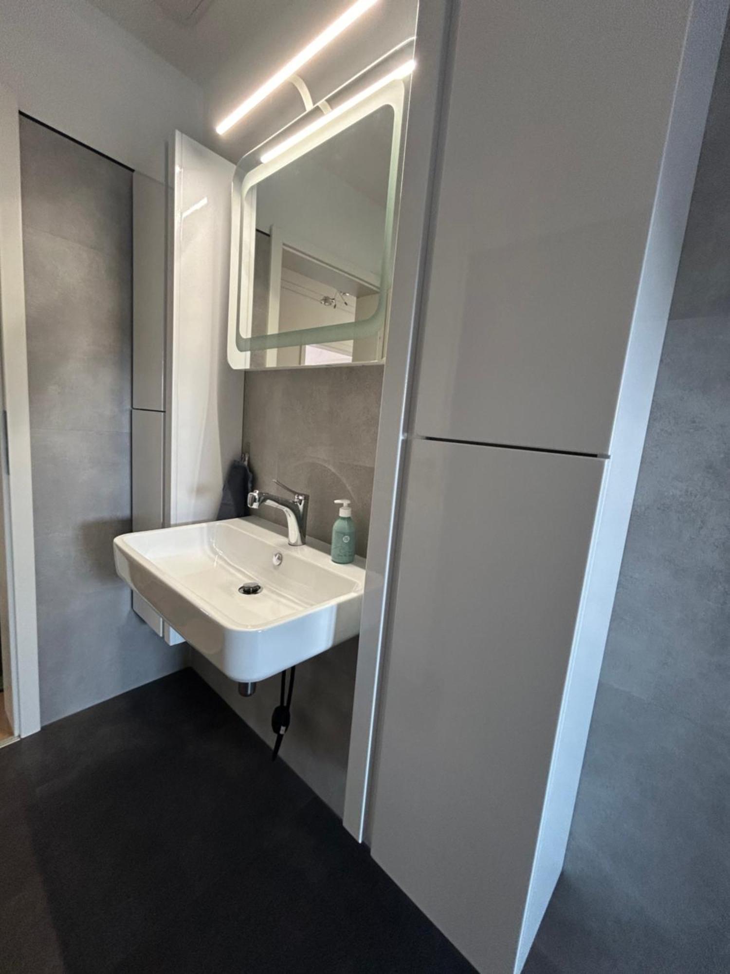 Schoene Neue 4 Mit Sued-balkon Bis 8 Personen Naumburg (Saale)