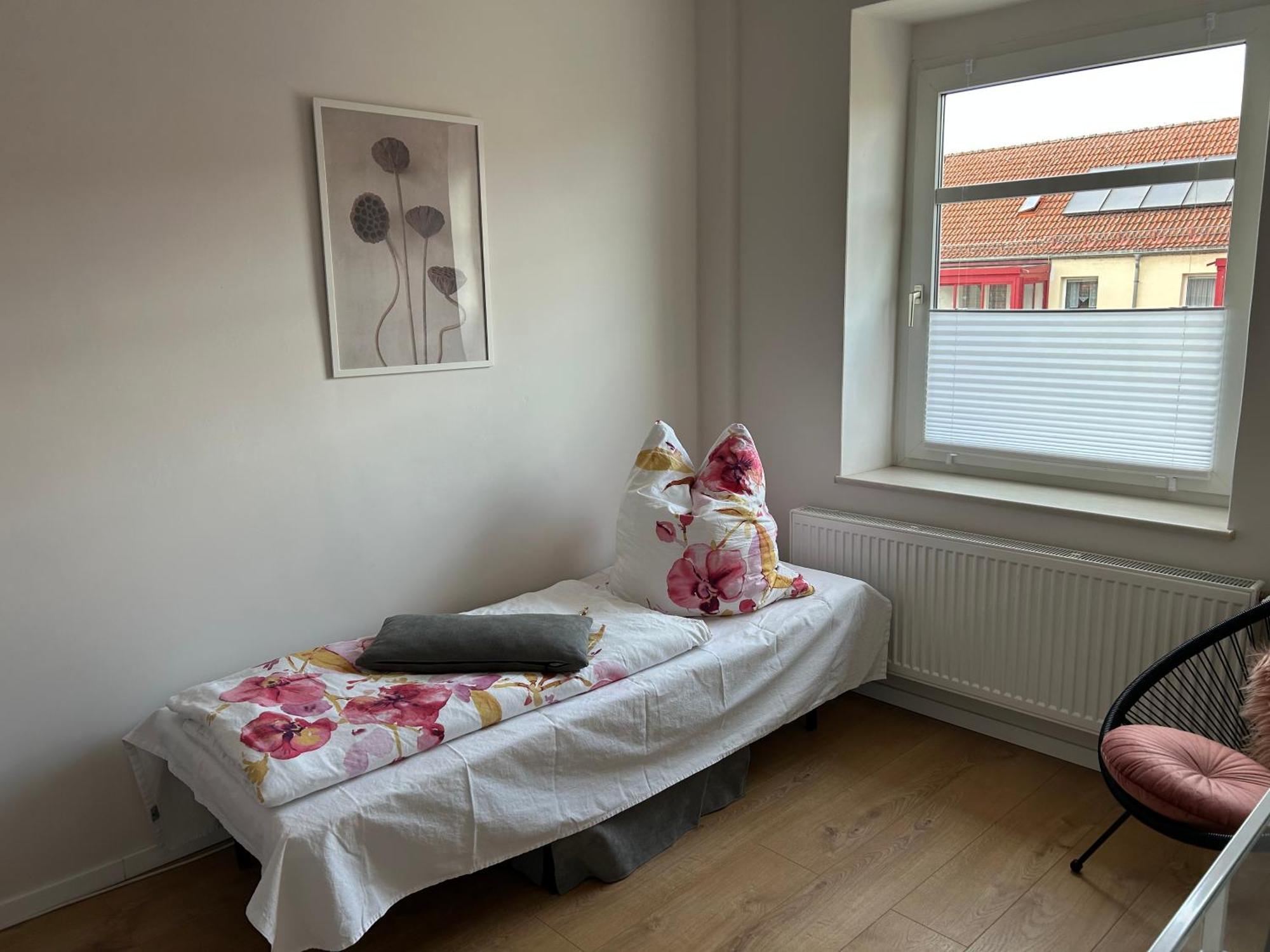 Schoene Neue 4 Mit Sued-balkon Bis 8 Personen * Naumburg (Saale)