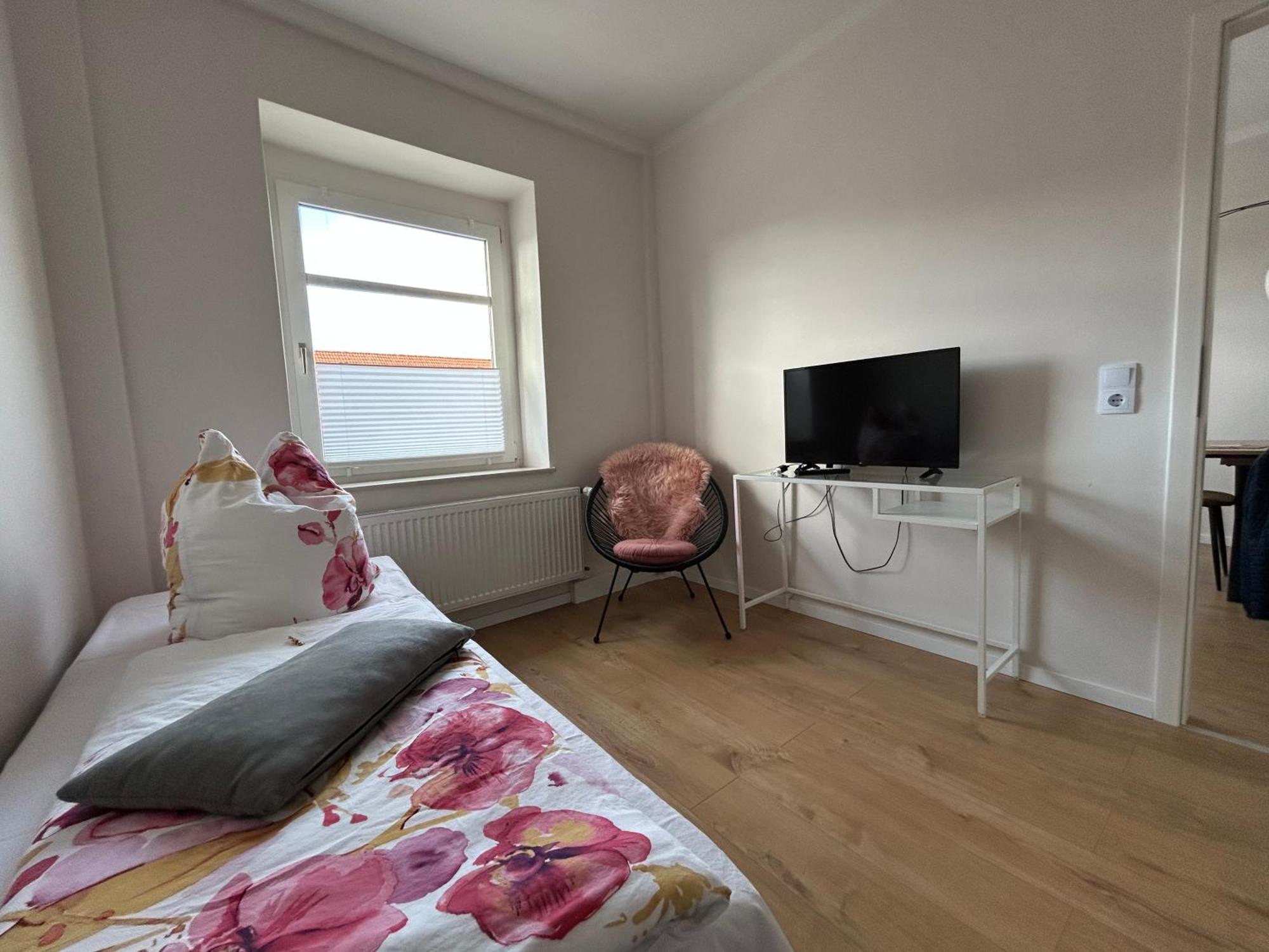 Apartment Schoene Neue 4 Mit Sued-balkon Bis 8 Personen *